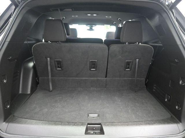 used 2023 Chevrolet Traverse car, priced at $24,974