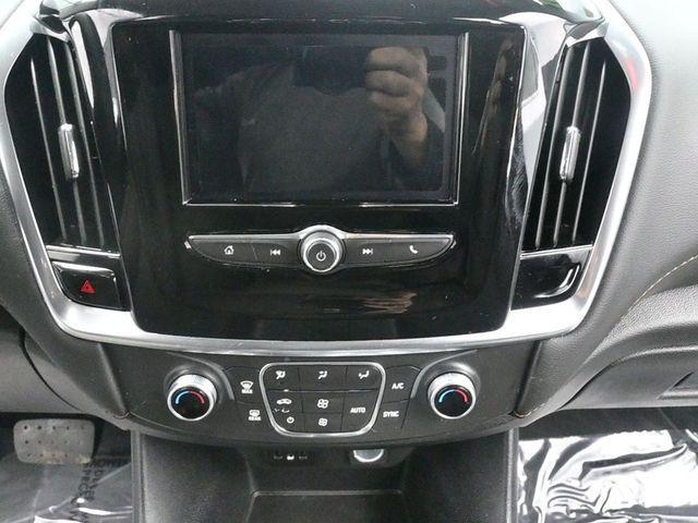used 2021 Chevrolet Traverse car, priced at $18,831