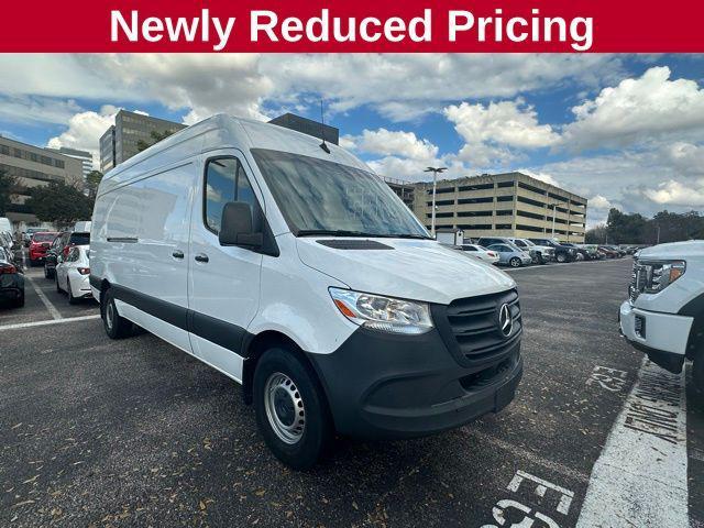 used 2022 Mercedes-Benz Sprinter 2500 car, priced at $35,900