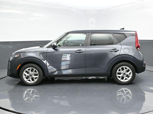 used 2021 Kia Soul car, priced at $14,662