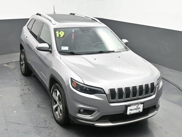 used 2019 Jeep Cherokee car, priced at $17,486