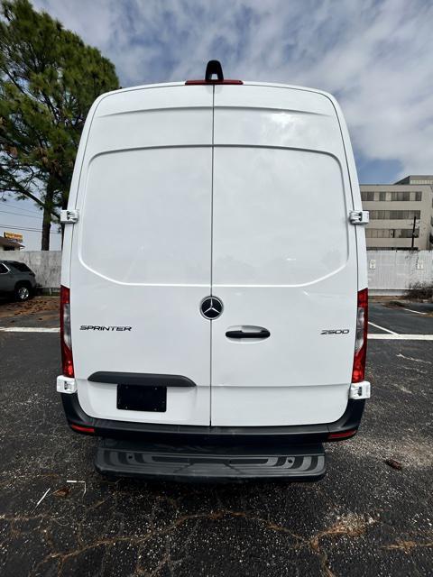 used 2022 Mercedes-Benz Sprinter 2500 car, priced at $37,900