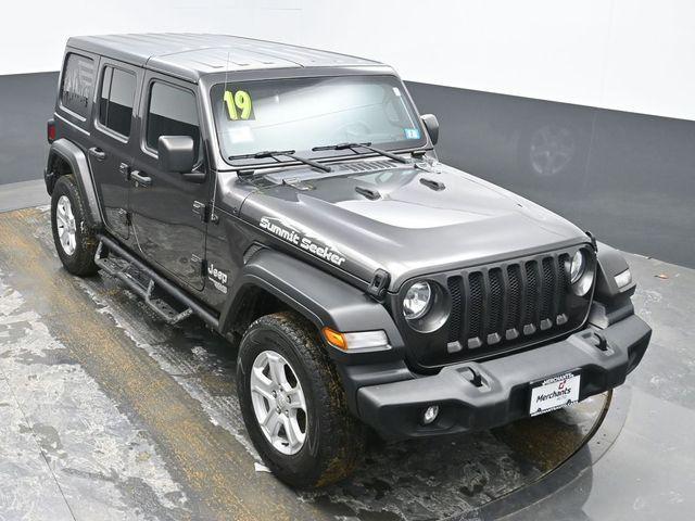 used 2019 Jeep Wrangler Unlimited car, priced at $22,606