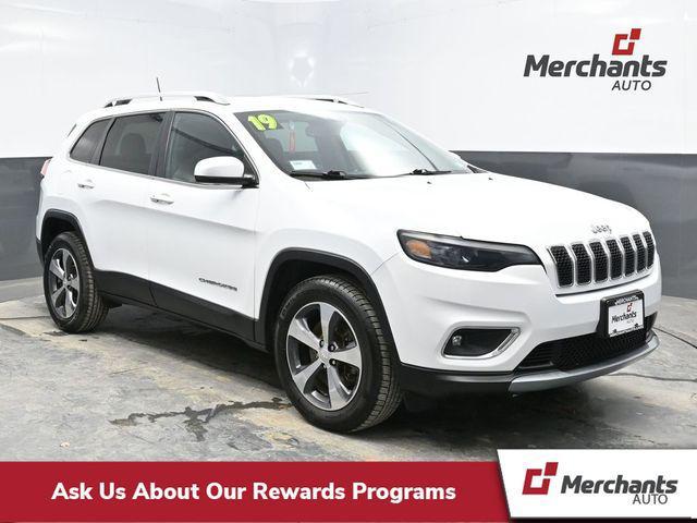 used 2019 Jeep Cherokee car, priced at $15,634