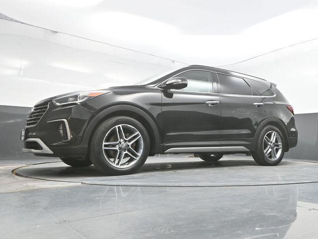 used 2018 Hyundai Santa Fe car, priced at $18,978