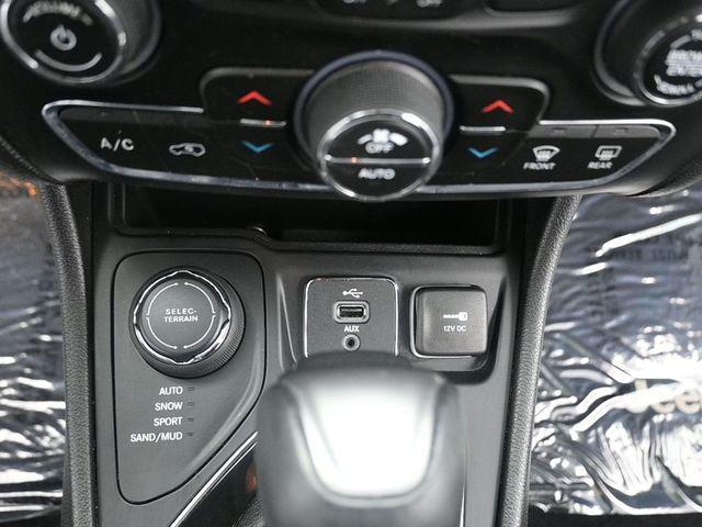 used 2019 Jeep Cherokee car, priced at $17,619