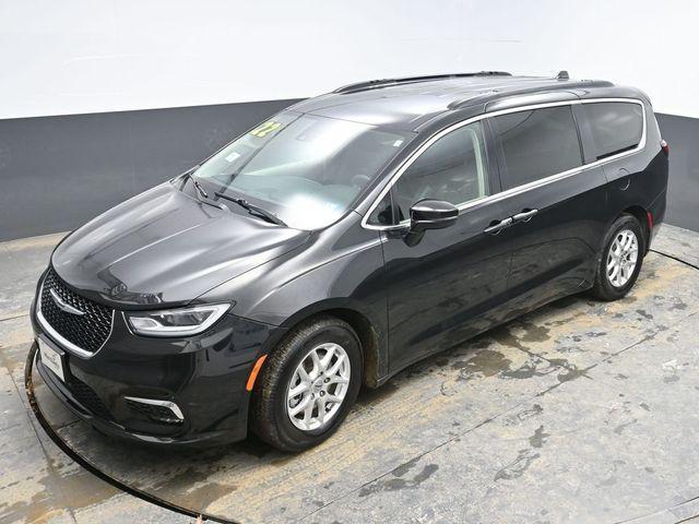 used 2022 Chrysler Pacifica car, priced at $20,318