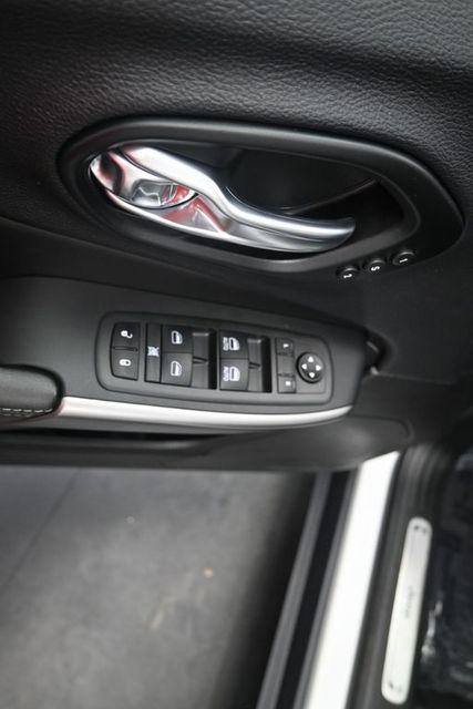 used 2021 Jeep Cherokee car, priced at $21,935