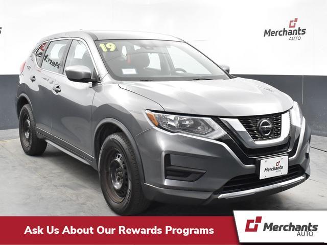 used 2019 Nissan Rogue car, priced at $17,268