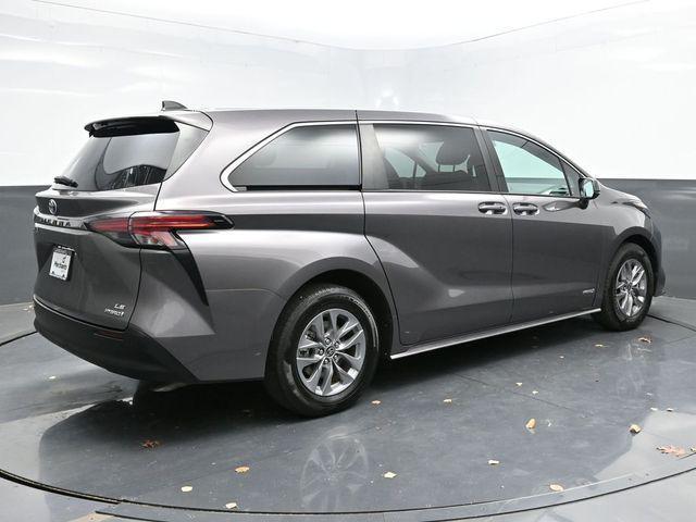 used 2021 Toyota Sienna car, priced at $31,714