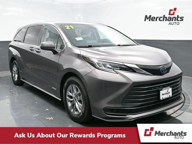 used 2021 Toyota Sienna car, priced at $31,714