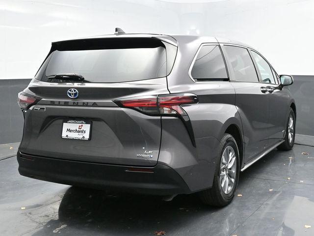 used 2021 Toyota Sienna car, priced at $31,714