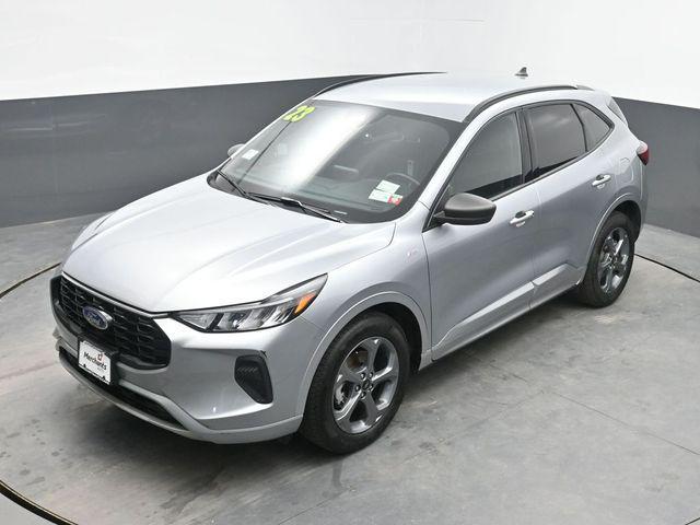 used 2023 Ford Escape car, priced at $20,998