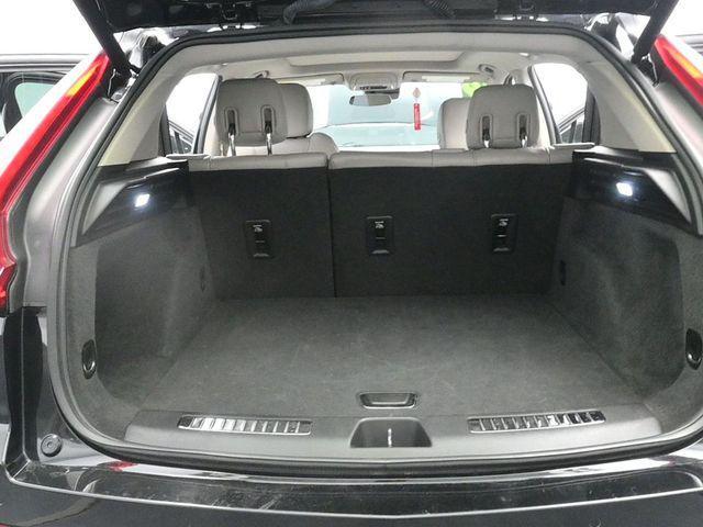 used 2019 Cadillac XT4 car, priced at $22,900