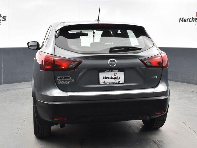 used 2019 Nissan Rogue Sport car, priced at $15,297