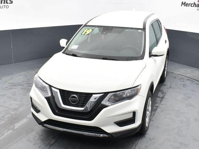 used 2019 Nissan Rogue car, priced at $16,466