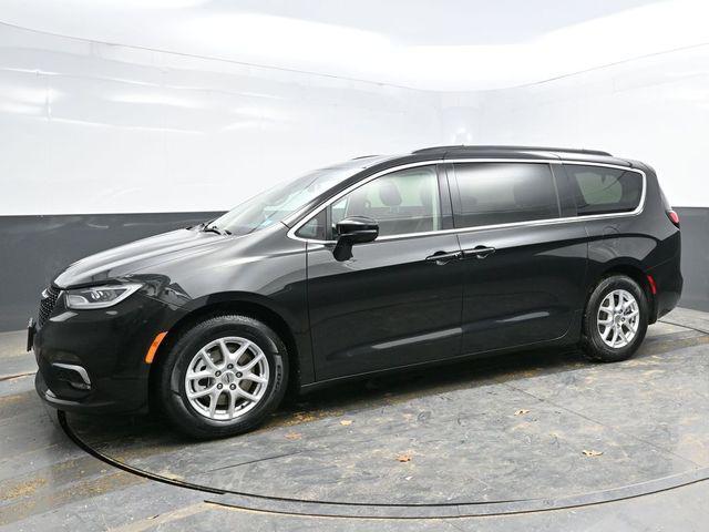 used 2022 Chrysler Pacifica car, priced at $20,939