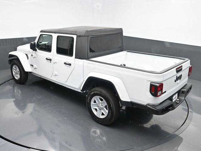 used 2022 Jeep Gladiator car, priced at $29,806