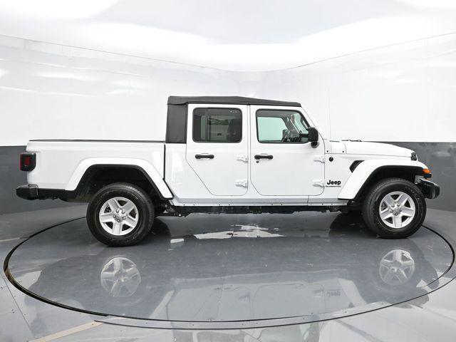 used 2022 Jeep Gladiator car, priced at $29,806