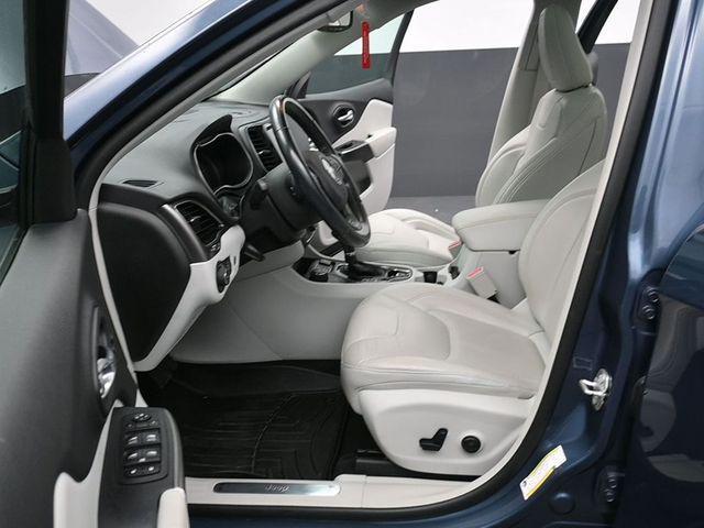 used 2020 Jeep Cherokee car, priced at $19,729