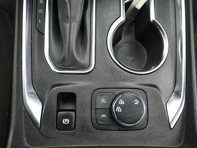 used 2023 Chevrolet Traverse car, priced at $23,801