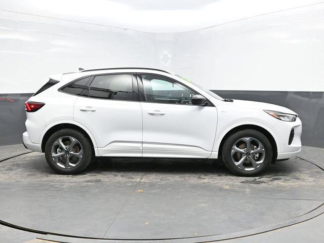 used 2023 Ford Escape car, priced at $20,991