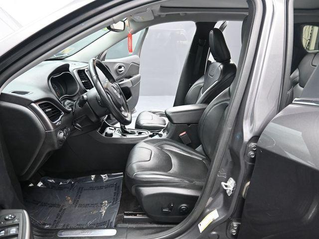 used 2019 Jeep Cherokee car, priced at $16,280