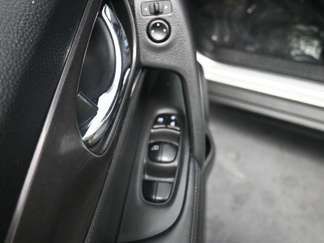 used 2019 Nissan Rogue car, priced at $10,978