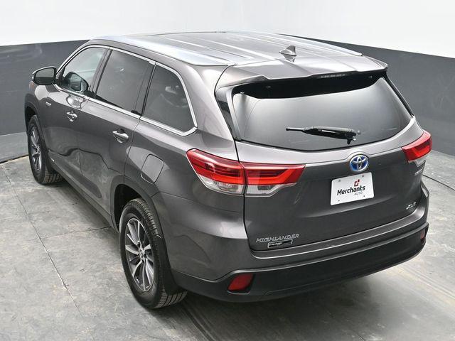 used 2019 Toyota Highlander Hybrid car, priced at $24,278