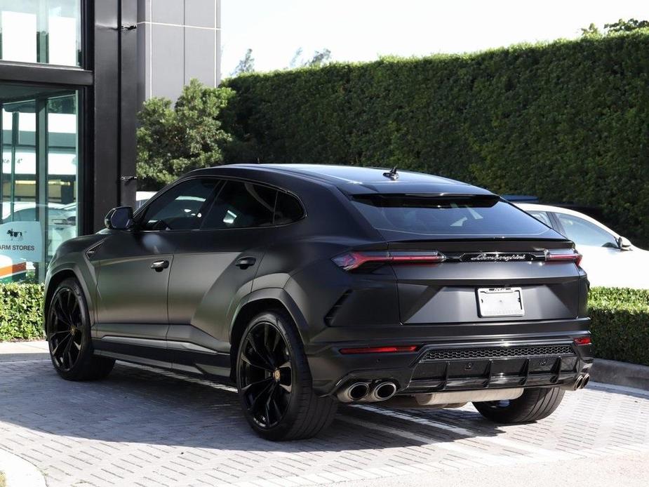 used 2022 Lamborghini Urus car, priced at $249,990