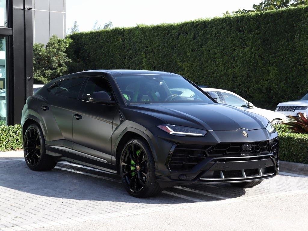 used 2022 Lamborghini Urus car, priced at $249,990