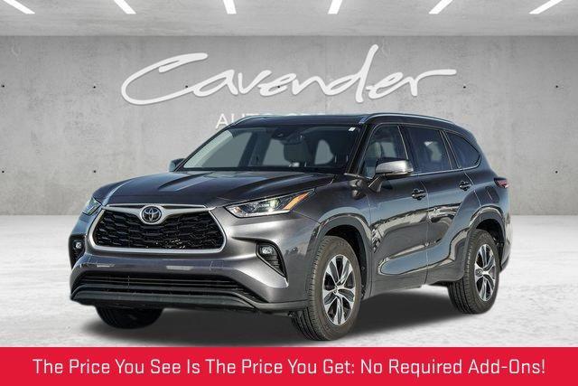 used 2021 Toyota Highlander car, priced at $30,588