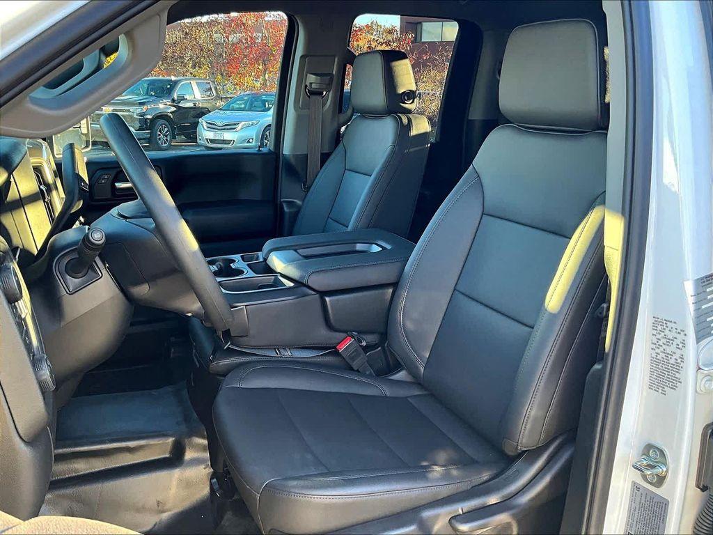 new 2025 Chevrolet Silverado 3500 car, priced at $51,553