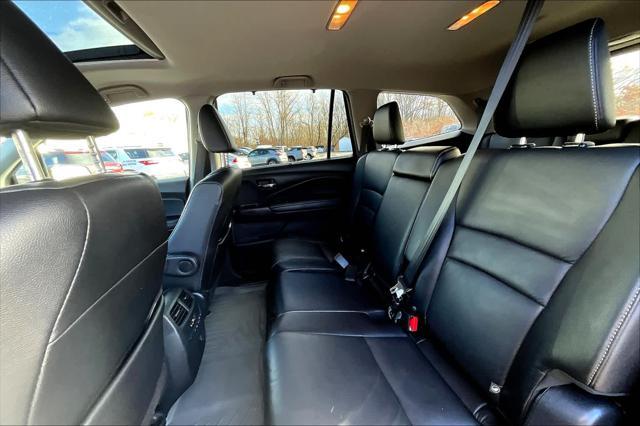 used 2022 Honda Pilot car, priced at $29,277