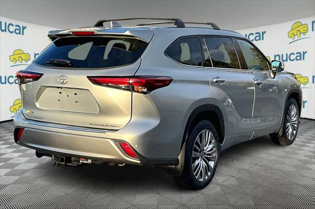 used 2022 Toyota Highlander car, priced at $40,441