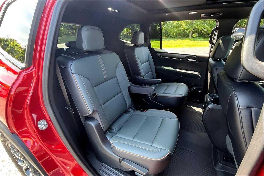used 2024 GMC Acadia car, priced at $44,195