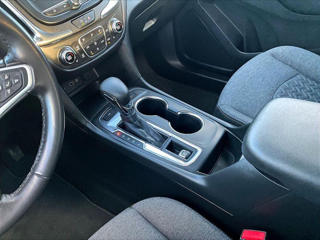 used 2022 Chevrolet Equinox car, priced at $21,959