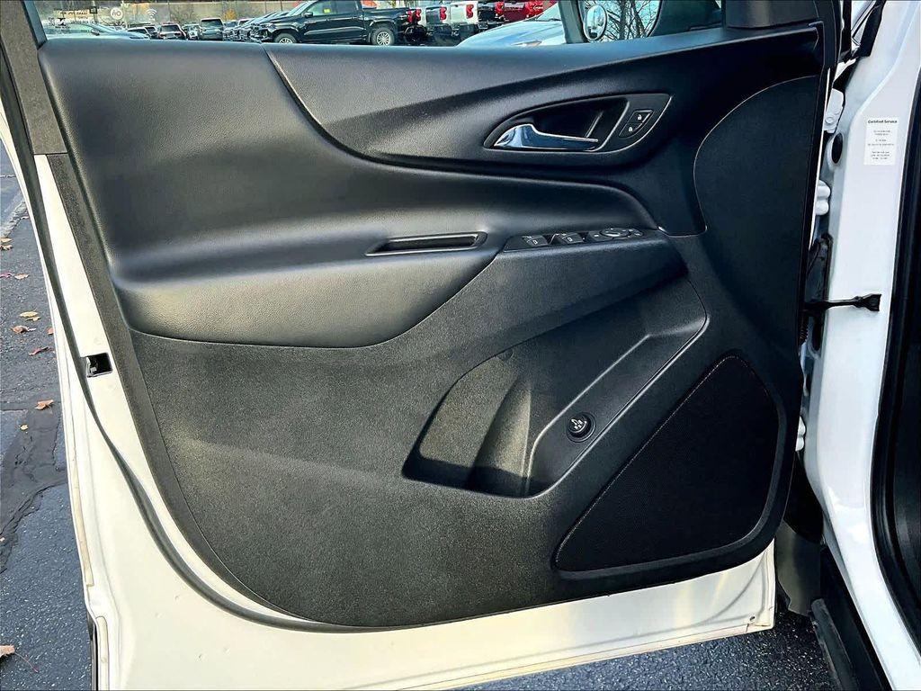 used 2022 Chevrolet Equinox car, priced at $21,959