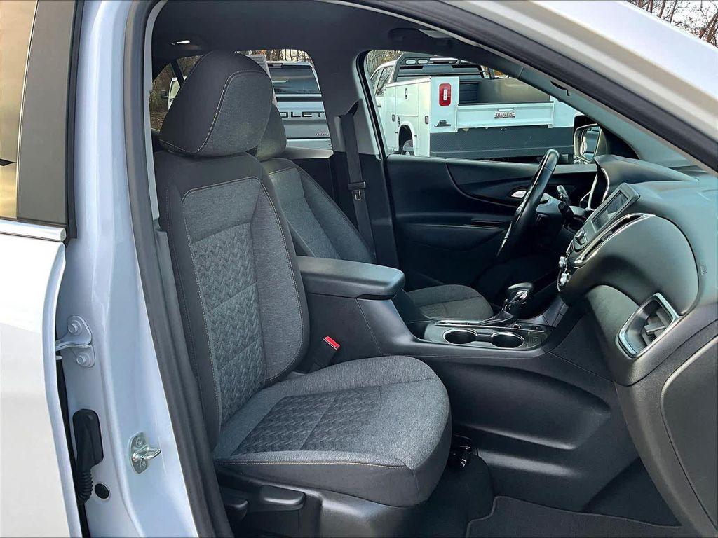 used 2022 Chevrolet Equinox car, priced at $21,959