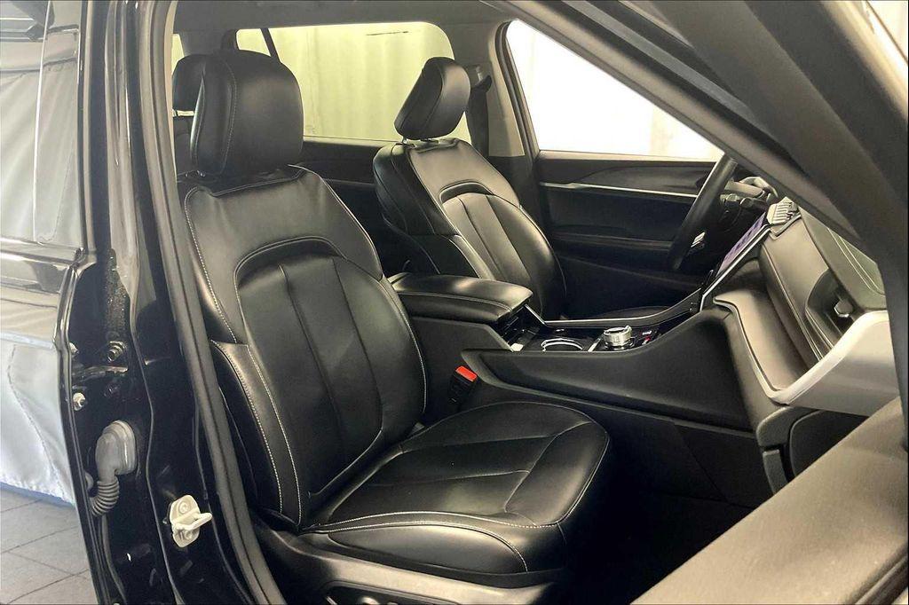 used 2021 Jeep Grand Cherokee L car, priced at $27,997