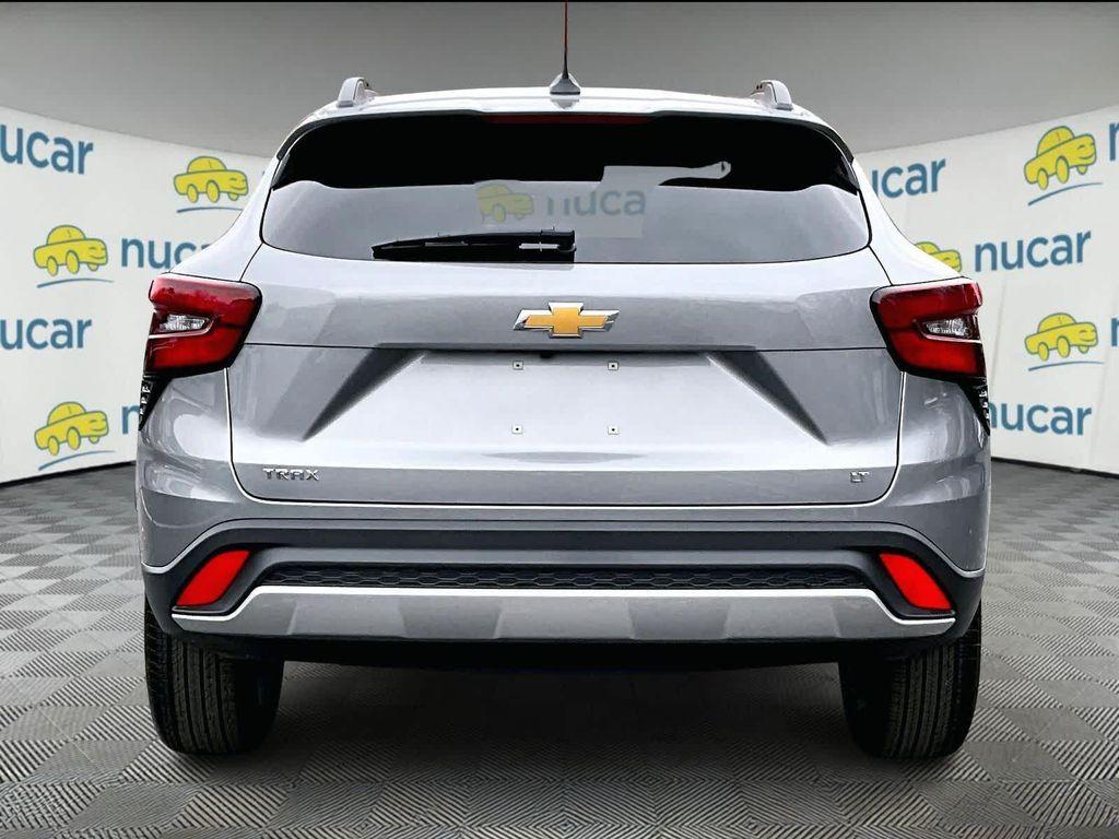 new 2025 Chevrolet Trax car, priced at $23,690
