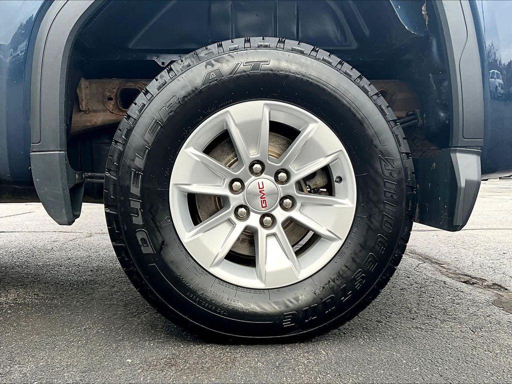 used 2023 GMC Sierra 1500 car, priced at $34,497