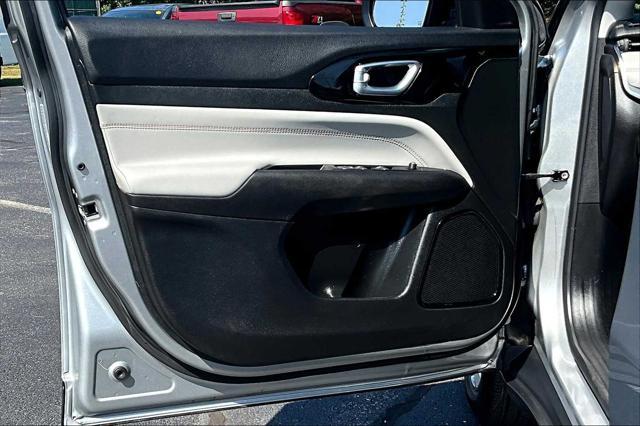 used 2022 Jeep Compass car, priced at $23,195