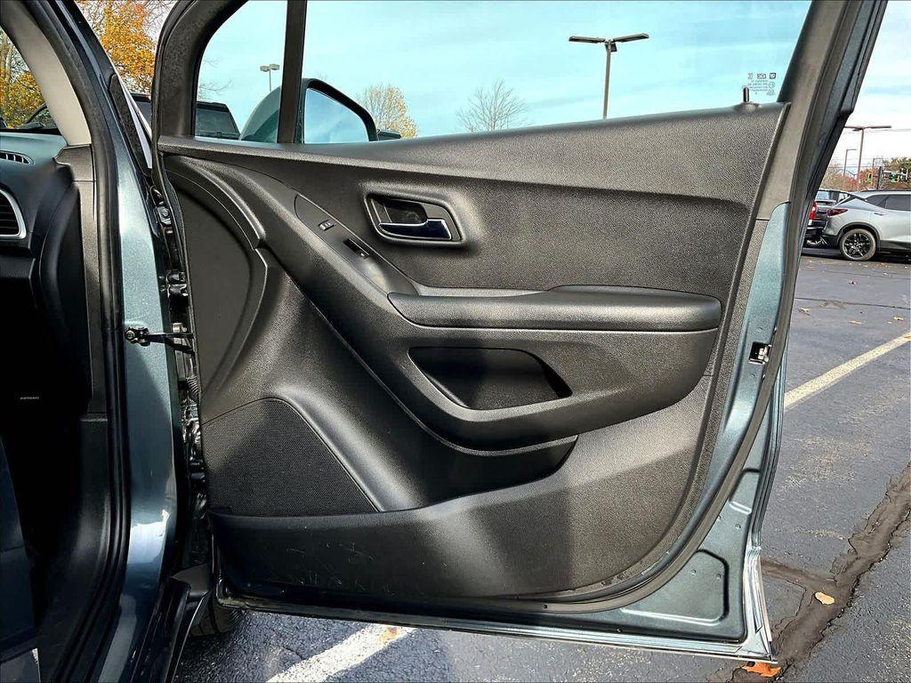 used 2022 Chevrolet Trax car, priced at $18,500