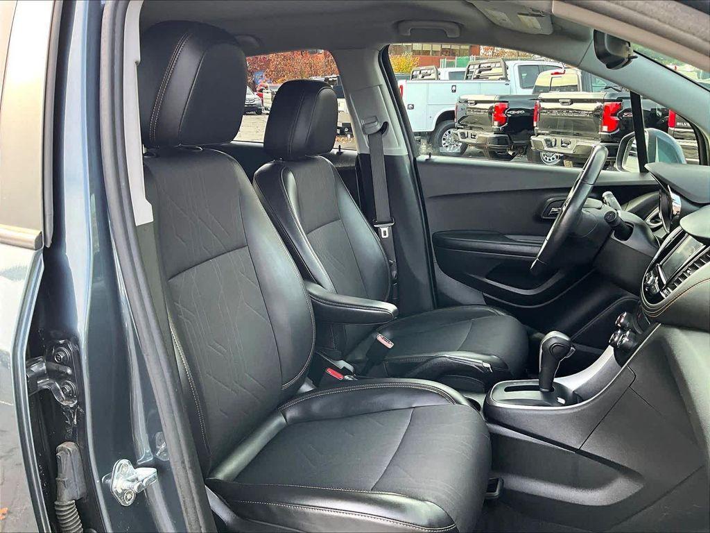 used 2022 Chevrolet Trax car, priced at $18,500