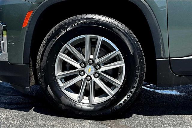 used 2022 Chevrolet Traverse car, priced at $27,443