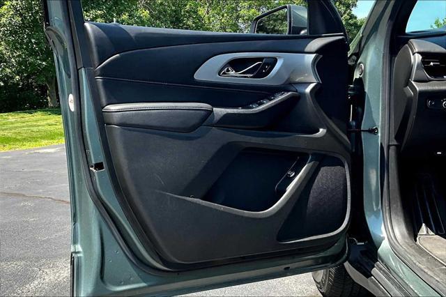 used 2022 Chevrolet Traverse car, priced at $27,443
