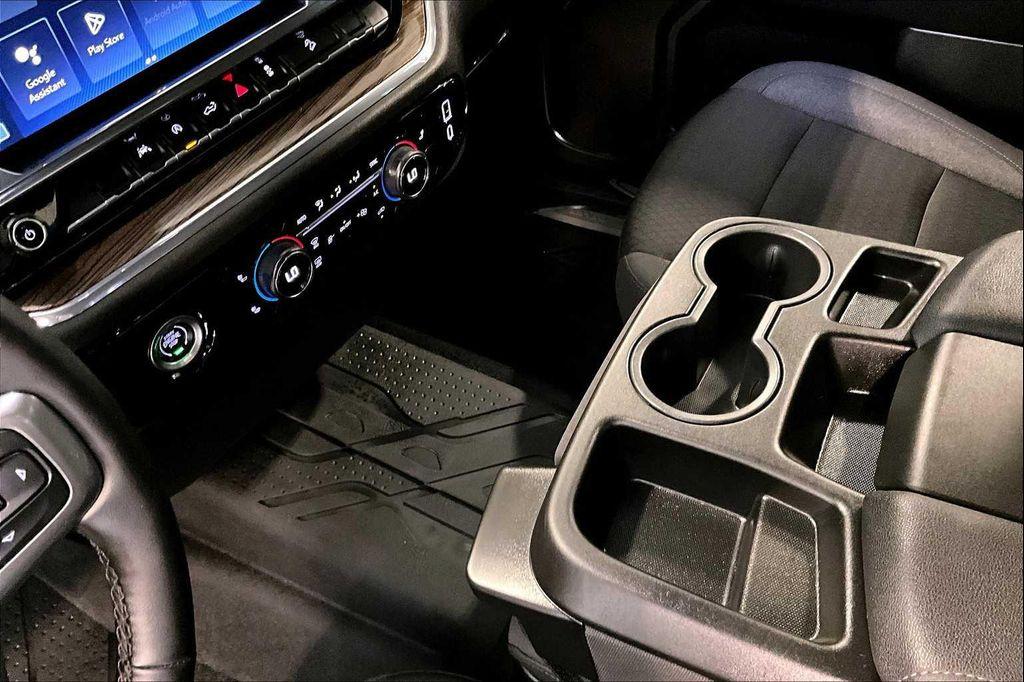 used 2024 Chevrolet Silverado 1500 car, priced at $45,400