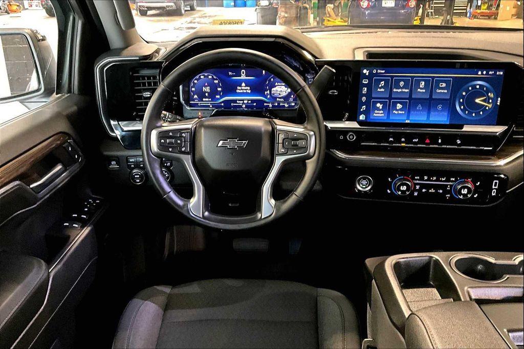 used 2024 Chevrolet Silverado 1500 car, priced at $45,400