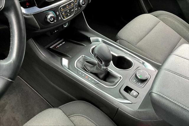 used 2023 Chevrolet Traverse car, priced at $31,874